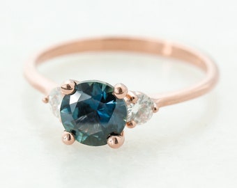 Rose Gold Teal Sapphire Engagement Ring, 3 Stone Peacock Sapphire Trilogy Wedding Ring, September Birthstone Sapphire Ring