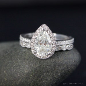 Forever One White Gold Vintage Pear Cut Moissanite Halo Diamond Engagement Ring – Wedding Set