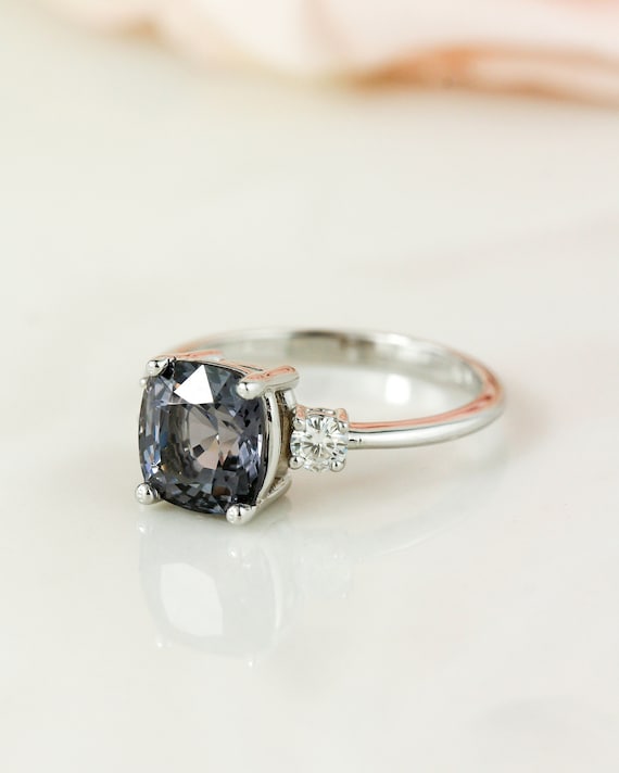 Silver grey spinel clearance