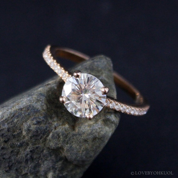 Forever one colorless moissanite deals