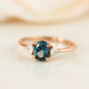 Oval Cut Teal Sapphire Engagement Ring, Rose Gold Peacock Sapphire 3 Stone Ring, Teal Sapphire Wedding Ring