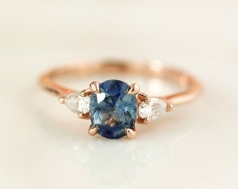 Rose Gold Oval Cut Blue Teal Sapphire 3 Stone Ring, Sapphire 3 Stone Engagement Ring, Unique Alternative Bridal Ring, Peacock Sapphire Ring