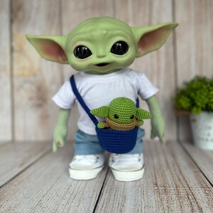 Baby Yoda/Grogu Plushie Amigurumi image 3