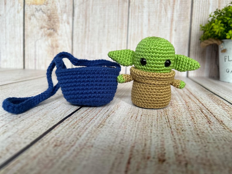 Baby Yoda/Grogu Plushie Amigurumi image 1