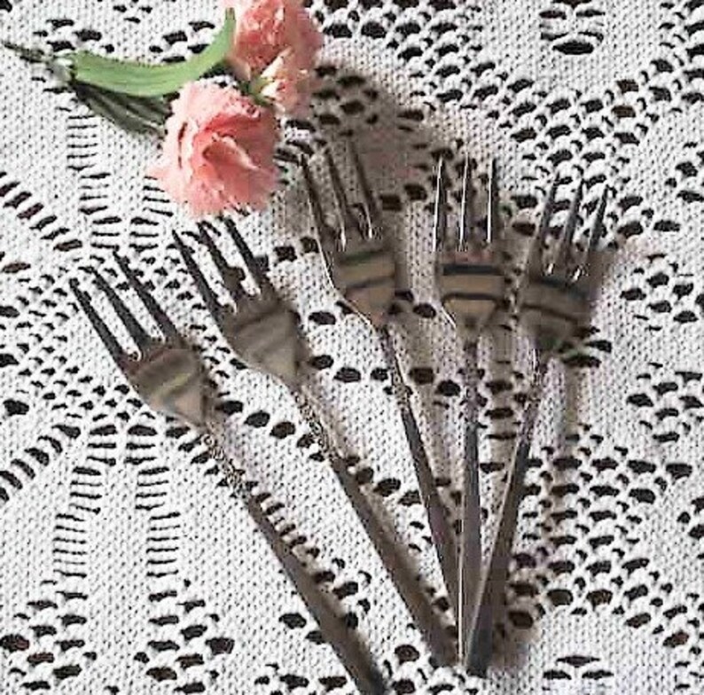 Cutlery Wedding Cutlery English Steel The Vintage Table Table Accessories Set of 5 desert forks Vintage Party Small Forks Tableware