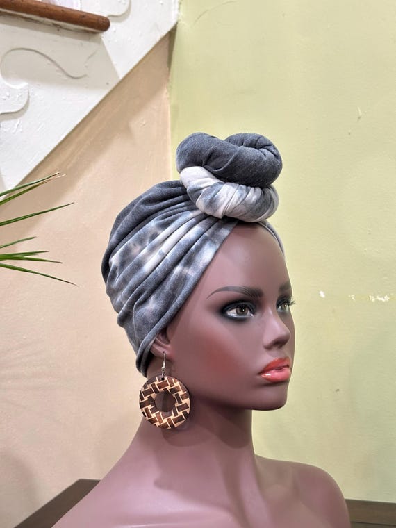 Pre-tied Turban, Women Pre-tied Headwraps, Pre-tied Stretch Headwrap, Chemo Cap, Alopecia Cap, Ready-to wear Black Headwrap, Turban with bun