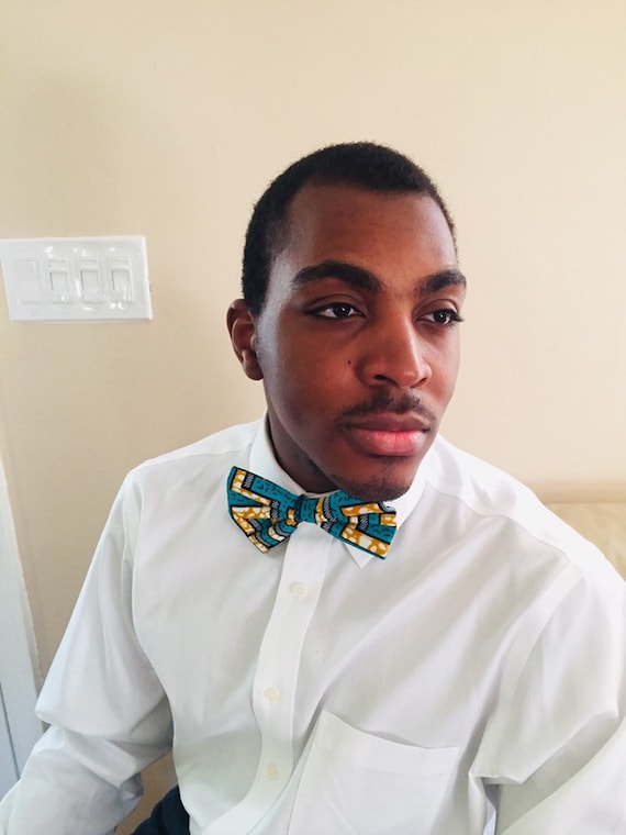 African Fabric Bow Tie, Black History Men's Bow Tie, Ankara print tie, groomsmen gifts, African wedding bow ties, Unisex bow Tie, Men Gifts