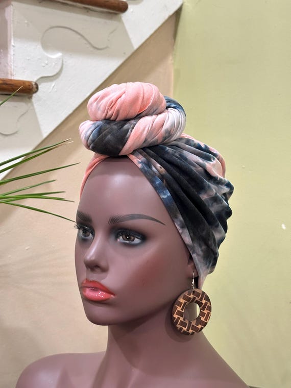 Pre-tied Turban, Women Pre-tied Headwraps, Pre-tied Stretch Headwrap, Chemo Cap, Alopecia Cap, Ready-to wear Black Headwrap, Turban with bun