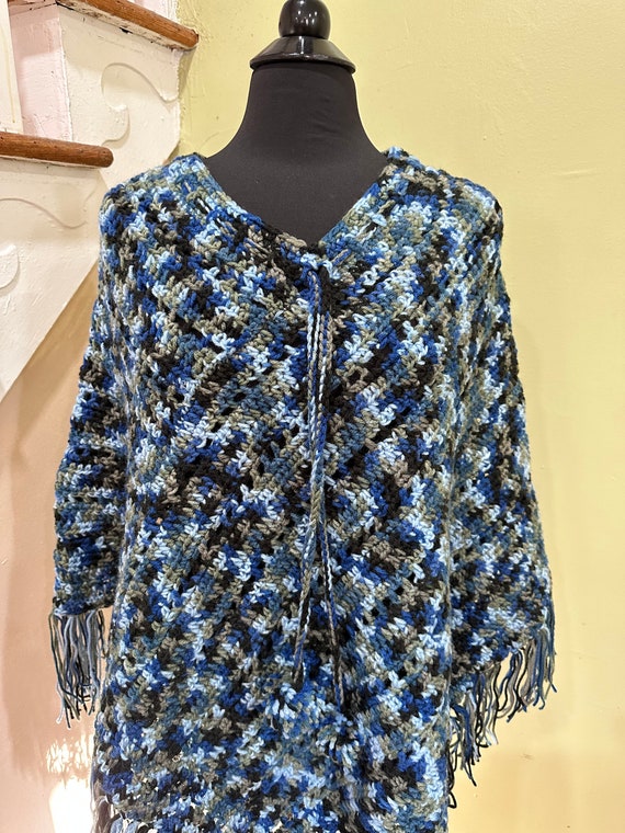 Crochet Poncho, Women sweater Top, Boho Poncho, Vintage Style, Granny Square Poncho, Mother’s Gifts, Crochet Cape, Gifts for her, Fall Top
