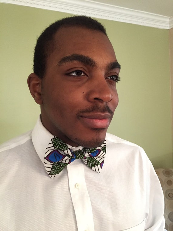 African Fabric Bow Tie, Black History Men's Bow Tie, Ankara print tie, groomsmen gifts, African wedding bow ties, Unisex bow Tie, Men Gifts