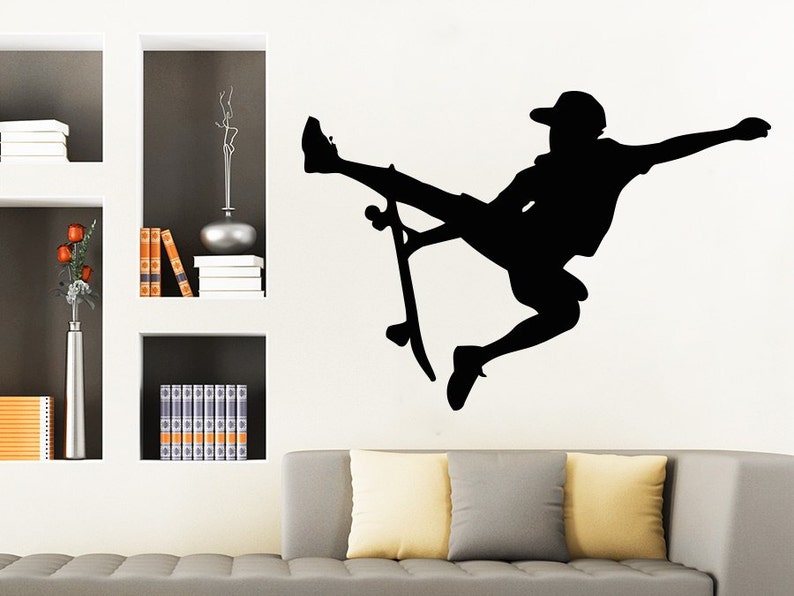 Skateboarder Wall Decal Sports Athlete Decals Vinyl Stickers Teens Boys Nursery Baby Room Home Decor Art Bedroom Design Interior C273