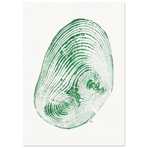 Stampa in rilievo di pino a foglie corte (inchiostro verde) - Arte ad anelli in legno - Arte murale su carta opaca - Poster elegante per la decorazione