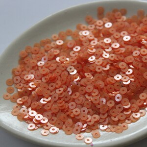 Coral Orange Pearl / Matte / Satin Finish Pailletten- Paillettes- 4MM voor Luneville / Tambour / Aari / Zardozi borduurwerk en sieraden / ambacht maken