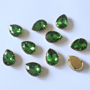 15 Pieces Green Color (12x 18 MM) Tear Shape Sew on Glass Crystal Stone/Sew On Rhinestone With Lace Claw-Catcher Made of Brass