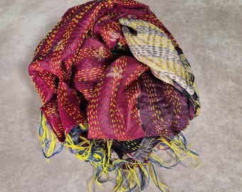 Vintage Indian silk Kantha stole, reversible, boho chic, ethnic one-of-a-kind, scarf or pareo with colorful fringes and handcrafted details