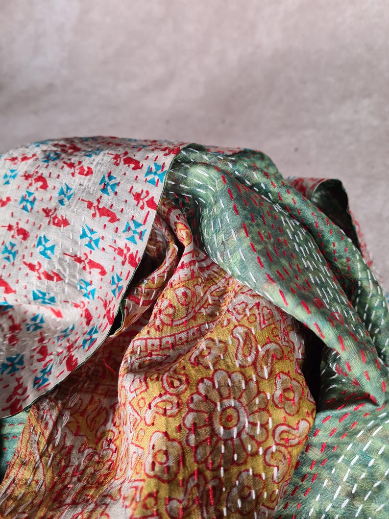 Boho Chic lightweight stole in printed silk with ethnic decorative patterns, kantha silk colorful scarf gypsystyle Clorinda belly dance image 5