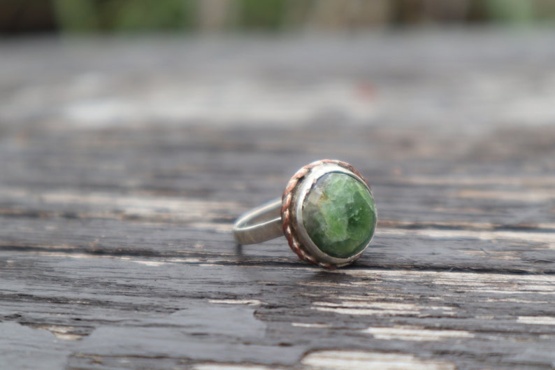 Finland Chrome Diopside silver copper ring Handmade Hand polished natural stone Sterlingsilver ring Statement ring