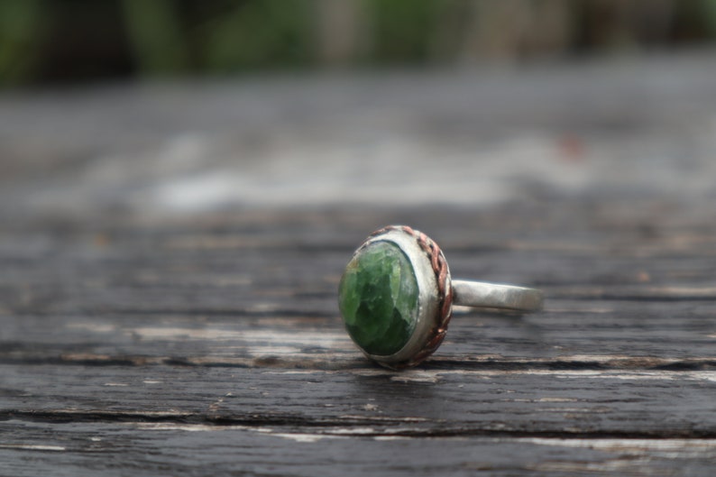 Finland Chrome Diopside silver copper ring Handmade Hand polished natural stone Sterlingsilver ring Statement ring