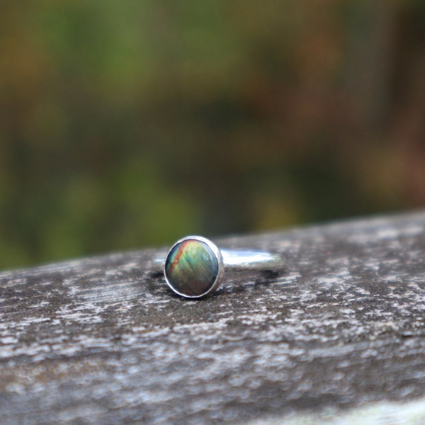 Forest color Finland spectrolite ring / handcrafted / 6mm x 6mm grain / 925silver / handpolished stone