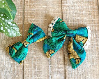 Cheetah Print Bow tie, Wild Amazon Sailor Bow, Dog Accessory, Tropical Pet, Botanical Tie