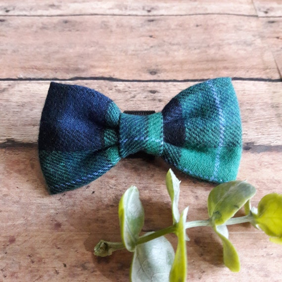 Green dog bow tie discount