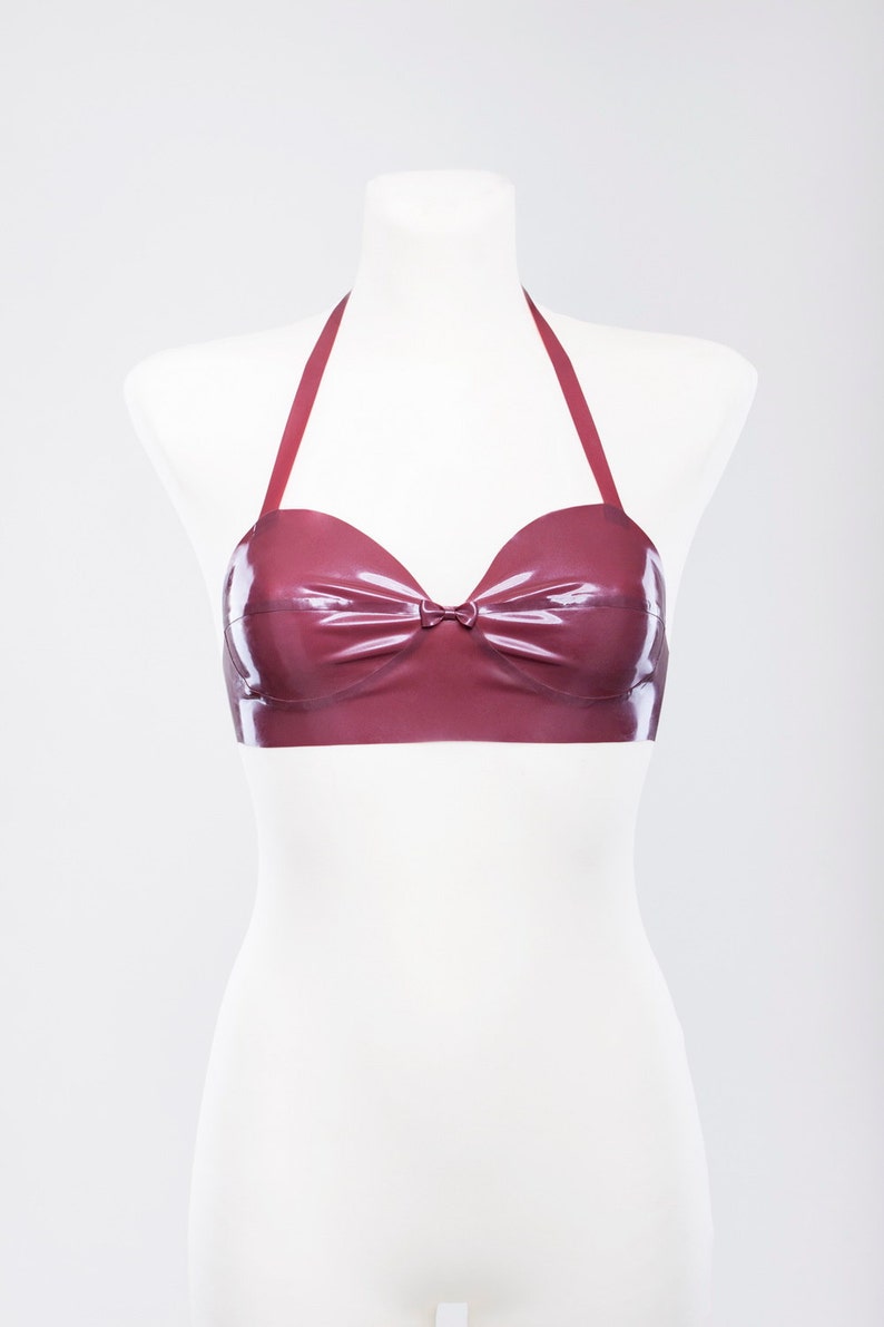 Latex bra decorated with small bow