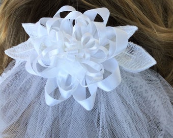 First Communion Veil Ribbon Flower Comb Handmade White Eggshell Natural White Velos de Primera Comunion Fast Shipping