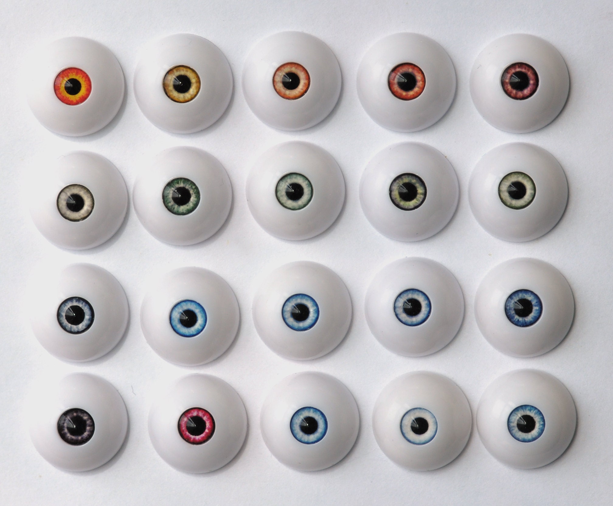 BJD acrylic eyes - small iris - 14mm - 16mm