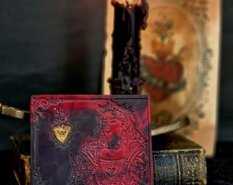 Red Queen Gothic Candle, Victorian Fantasy Candle, Amber & Musk Scented, Fleur De Lis Gift