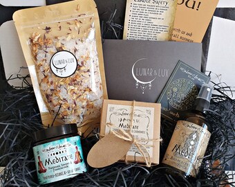 Meditation Gift Box / Spiritual Gift Box, Yoga Teacher Gift, Vegan Bath Gift Box, Crystal Infused Candle Gift Set, Nature Lover Gift Box