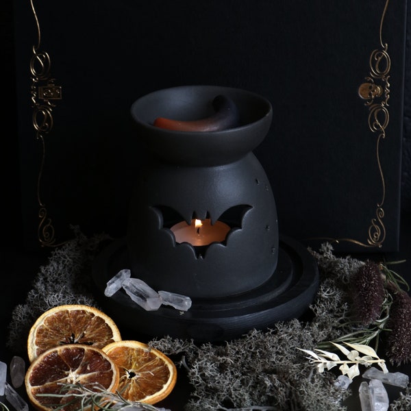 Black Bat Wax Melter, Witchy Oil Burner Gift, Gothic Home Decor, Vampire Aesthetic Gift