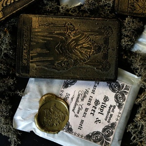 Tarot Card Wax Melts, Tarot Reader Gift, Wax Melts for Witches, Gothic Witchy Wax Melts image 9
