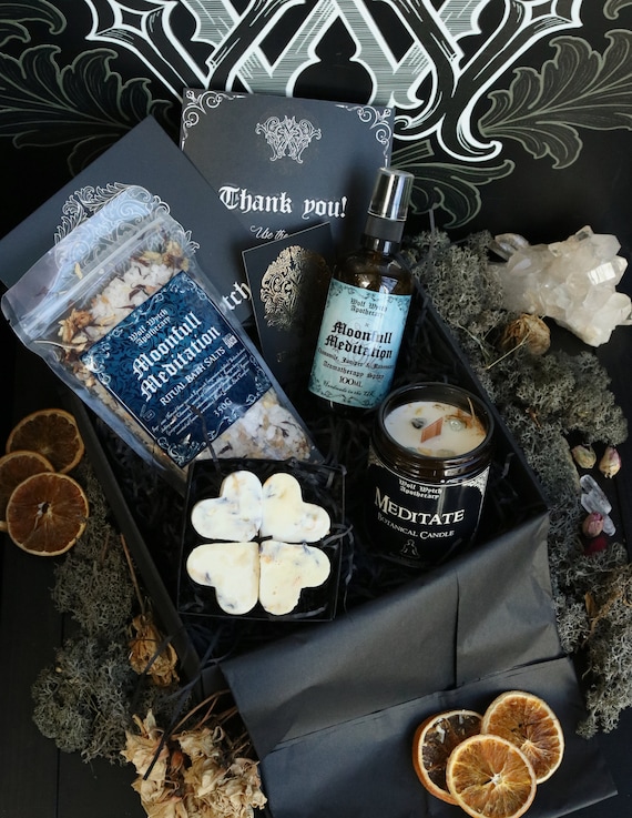 Moon Meditation Gift Box / Relaxing Yoga Teacher Gift, Vegan Pregnancy Bath  Gift Box, Crystal Infused Candle Set 