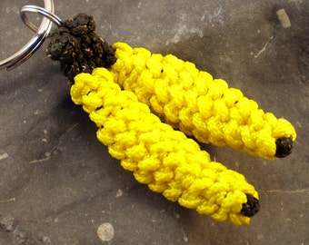 Macrame Banana Key Chain, Banana Zipper Pull,Key Ring, Key Holder, Fob, Fruit Zipper Pull, Macrame Fruit