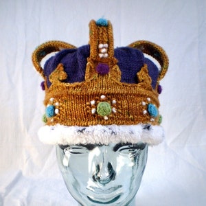 Knitting Pattern Crown Hat, Fun Costume, Royal Winter Hat Pattern, King Queen Princess Prince image 2