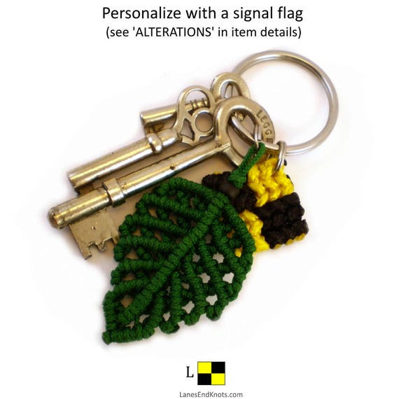 Chinese Knot Grape Leaf Key Chain, Macrame Grapeleaf Key