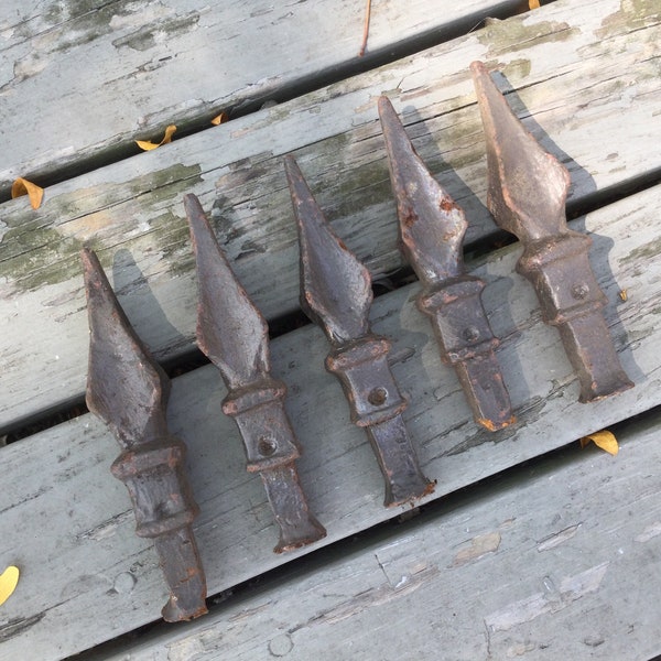 FREE SHIPPING!!!  Vintage Cast Iron Fence Finials-Spear Shaped-Architectural Salvage-Set of 5