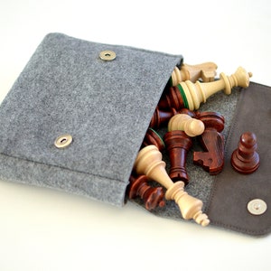 Pouch for chess pieces ! - Sewed by hand felt pouch -custom product - handmaded for you - elegant and useful for every chess player