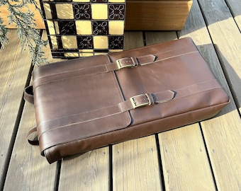 Handmade Leather Chess Set Backpack: Personalized Storage Bag (21"/54cm)
