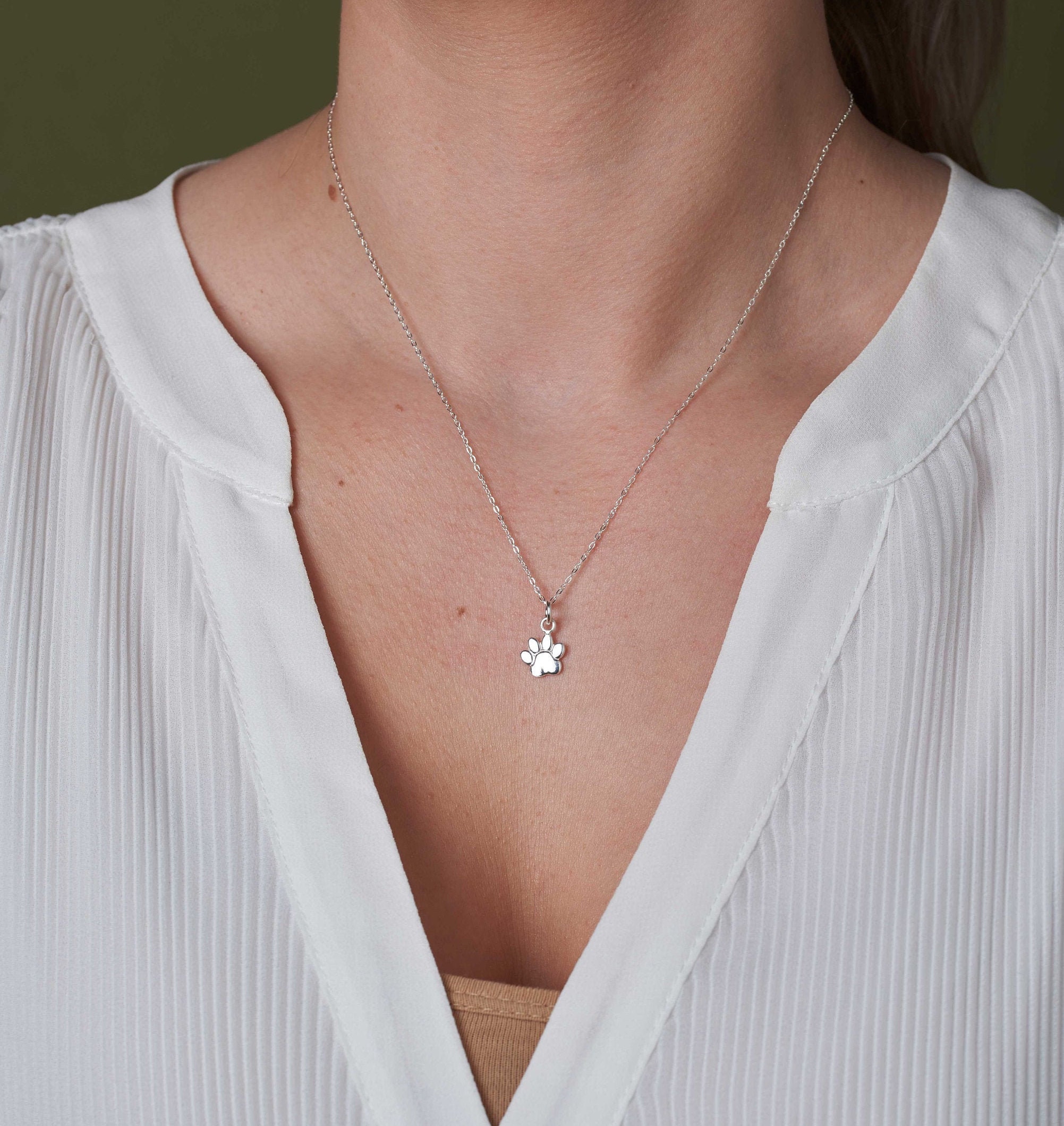 Silver paw print necklace. Solid 925 
