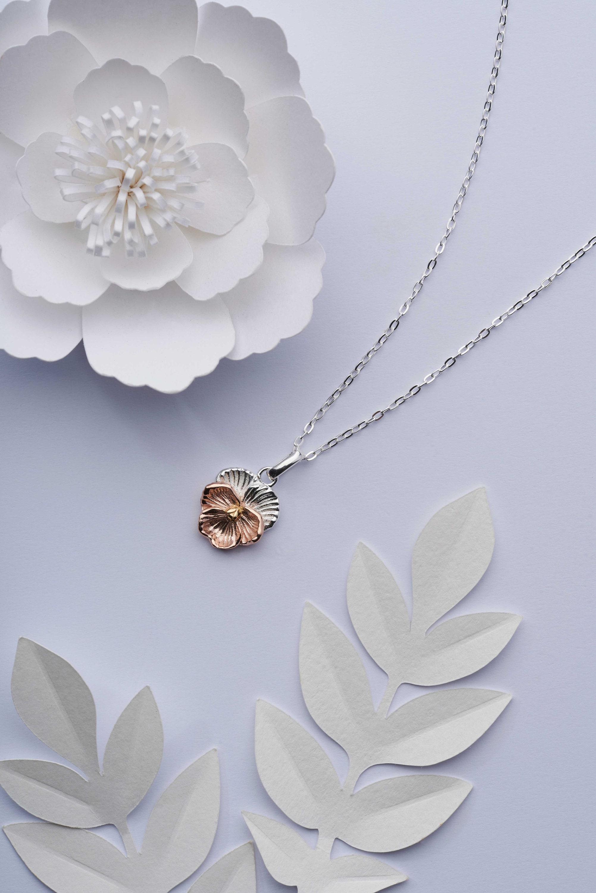 Flower full shop necklace