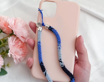 Cinturino per telefono con ciondolo fatto a mano in perline multicolori blu