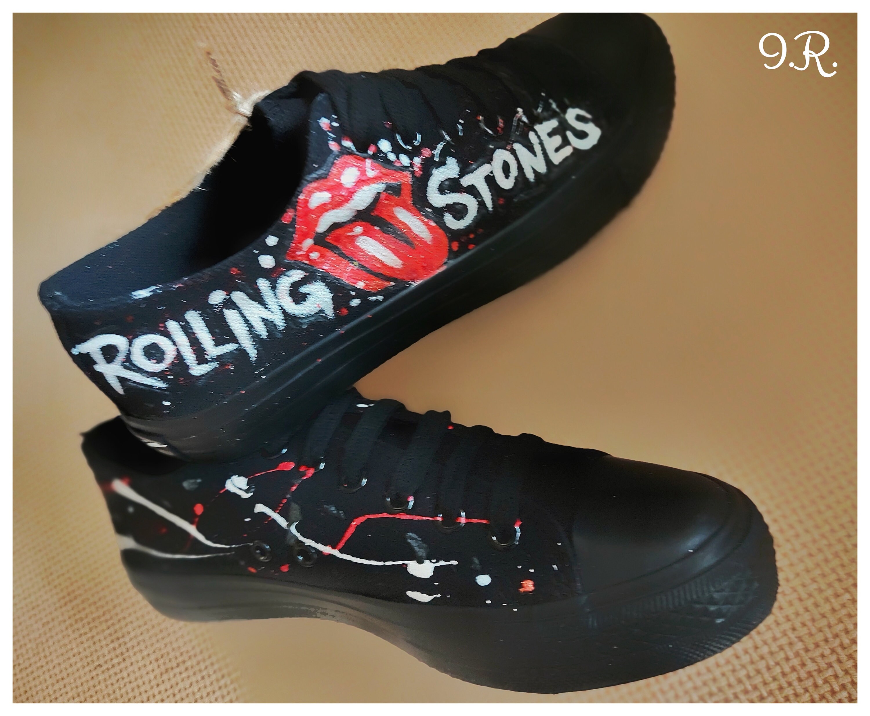 converse rolling stones