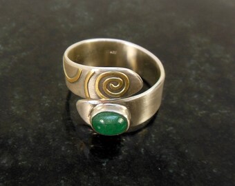 open ring adjustable with emerald