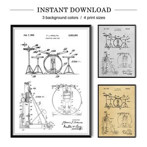 Op de afbeelding: Zwart ingelijste print met een gedetailleerde diagram van een oefen drumstel, met de tekst "INSTANT DOWNLOAD" en "3 achtergrondkleuren / 4 afdrukformaten". Bevat kleinere prints in grijs en bruin.