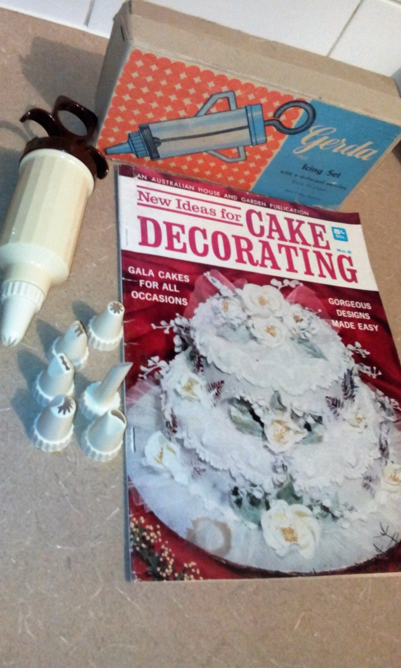 Gerda Icing Set 6 Nozzles With Book New Ideas For Cake Etsy