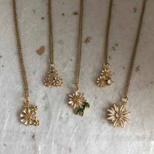 Minimalist Floral Necklace Dainty Flower Necklace Gold Flower Necklace Gold Floral Necklace Dainty Necklace Gift For Her