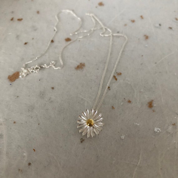 Silver dandelion deals necklace