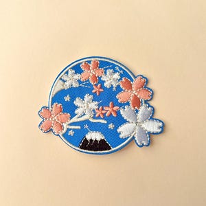 Mt Fuji Japan Patch Iron On 1pc- Cherry Blossom Flowers Patch Sew on Applique, Japanese Sakura Travel Vacation Badge Round Aesthetic