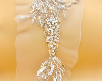 Sereia de renda com aplique de pérolas, aplique deslumbrante com motivo 3D, aplique de sereia para costurar em vestido de noiva de renda branca com miçangas de vidro.